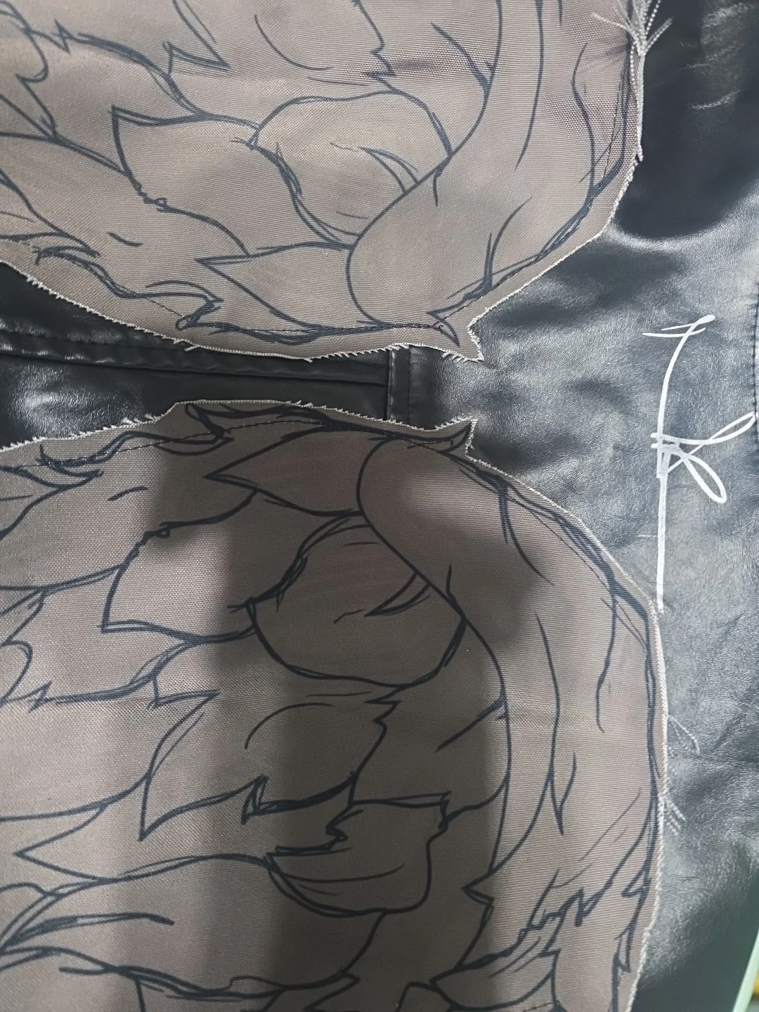 The Walking Dead Daryl Dixon Signed Vest, image 3