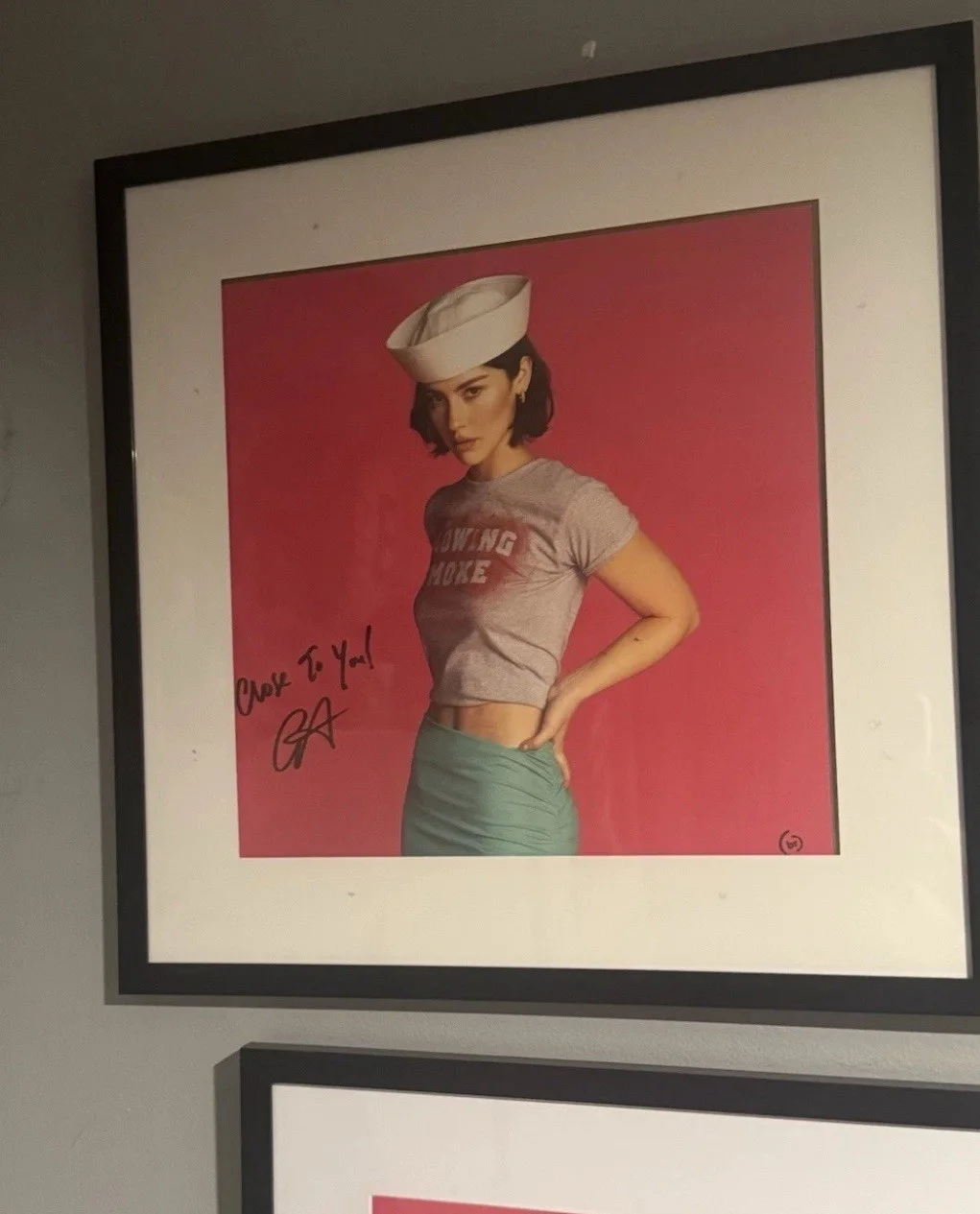 Gracie Abrams — Gracie Abrams Banquet Records Personalized Signed Insert “Close To You”, image 2