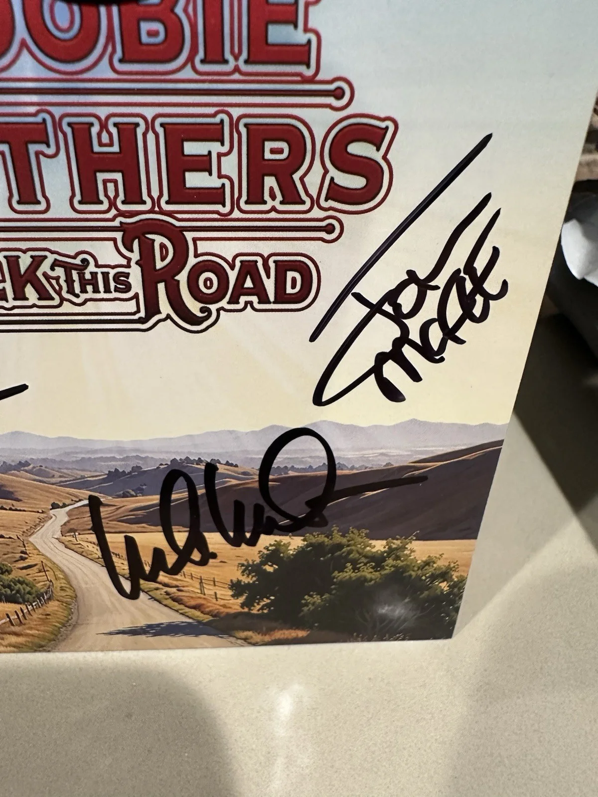 DOOBIE BROTHERS Walk The Road CD With Autographed Booklet, изображение 3