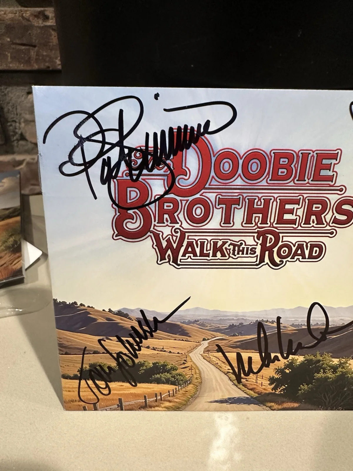 DOOBIE BROTHERS Walk The Road CD With Autographed Booklet, изображение 2
