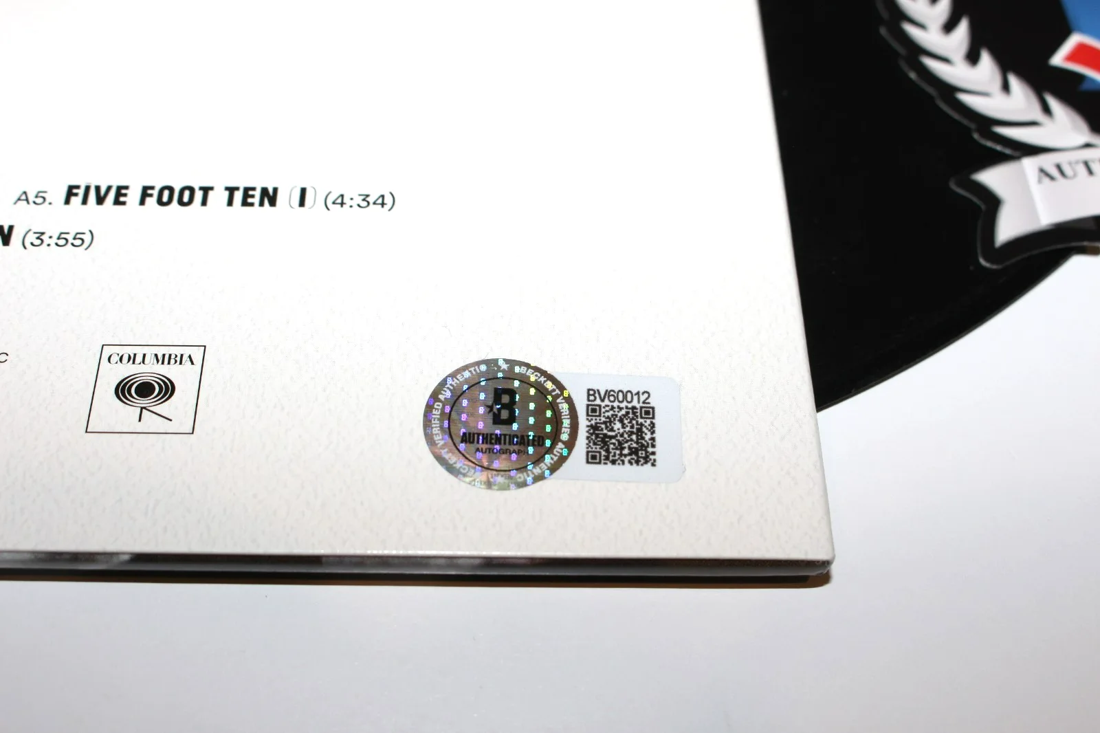 MICHAEL ANGELAKOS SIGNED PASSION PIT 'KINDRED' ALBUM VINYL RECORD BECKETT COA, изображение 2