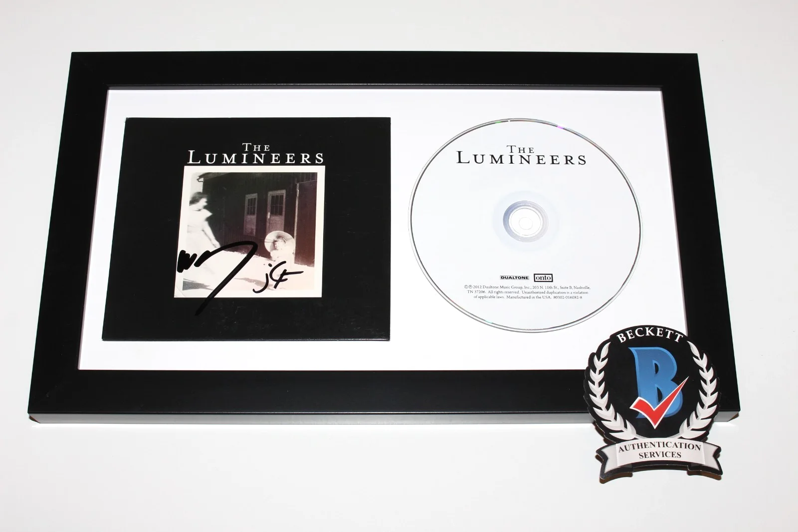 THE LUMINEERS BAND SIGNED FRAMED SELF TITLED CD COVER ALBUM BECKETT COA x2 BAS, изображение 3