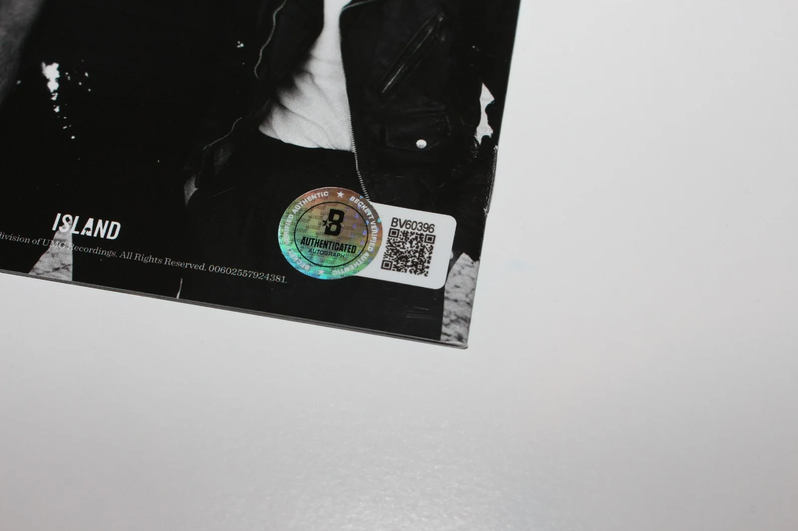 BRANDON FLOWERS THE KILLERS SIGNED FRAMED WONDERFUL WONDERFUL CD ALBUM BECKETT, изображение 2