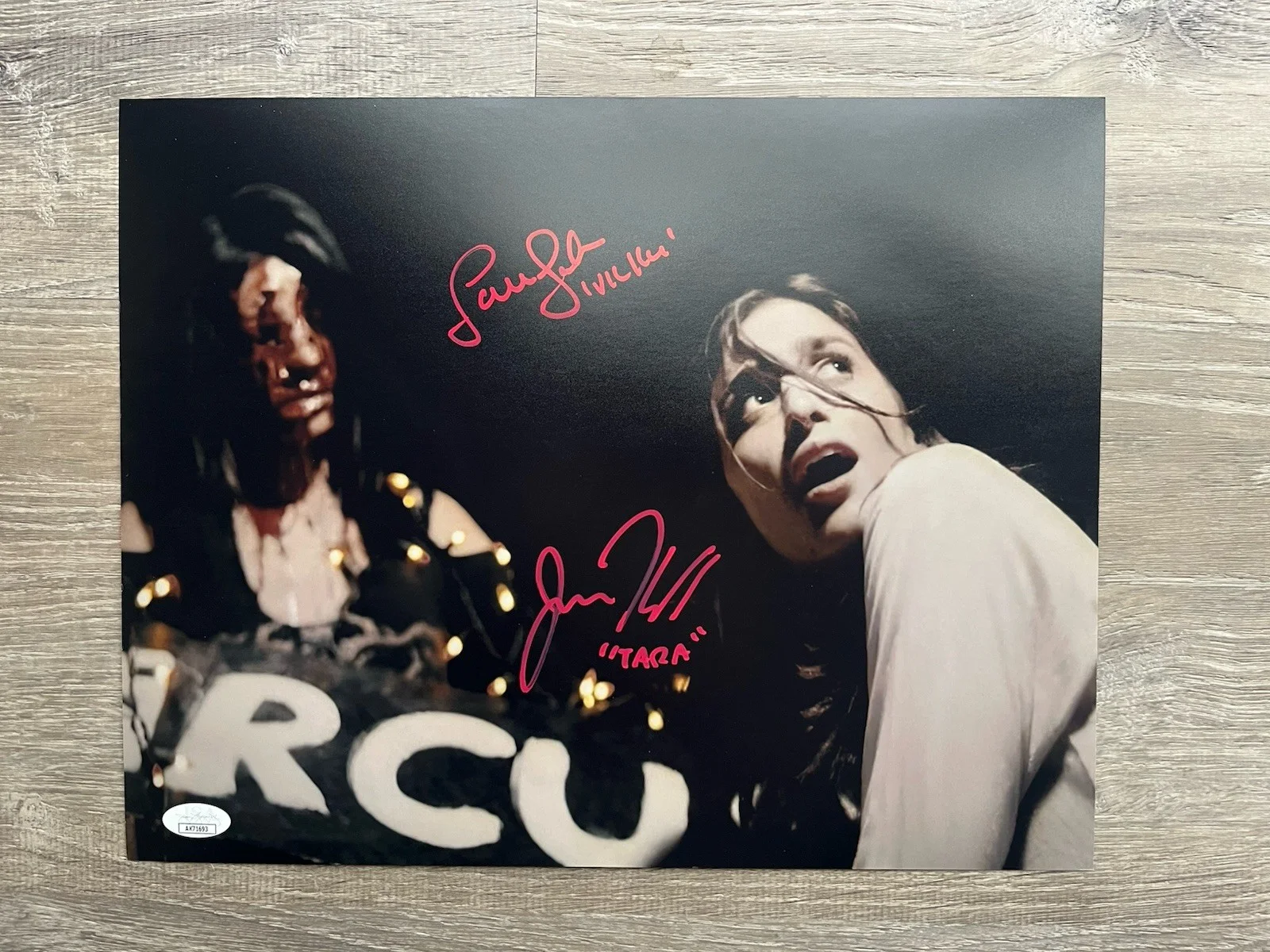 Samantha Scaffidi — Samantha Scaffidi Jenna Kanell Signed Terrifier 11x14 Photo JSA Art The Clown, image 2