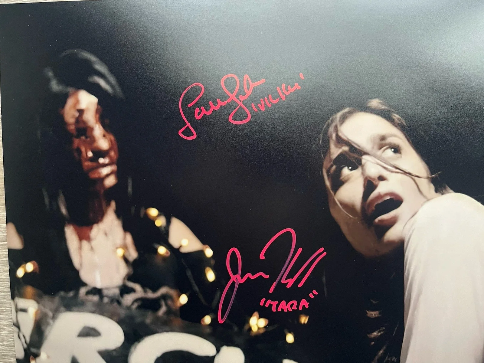 Samantha Scaffidi — Samantha Scaffidi Jenna Kanell Signed Terrifier 11x14 Photo JSA Art The Clown, image 3
