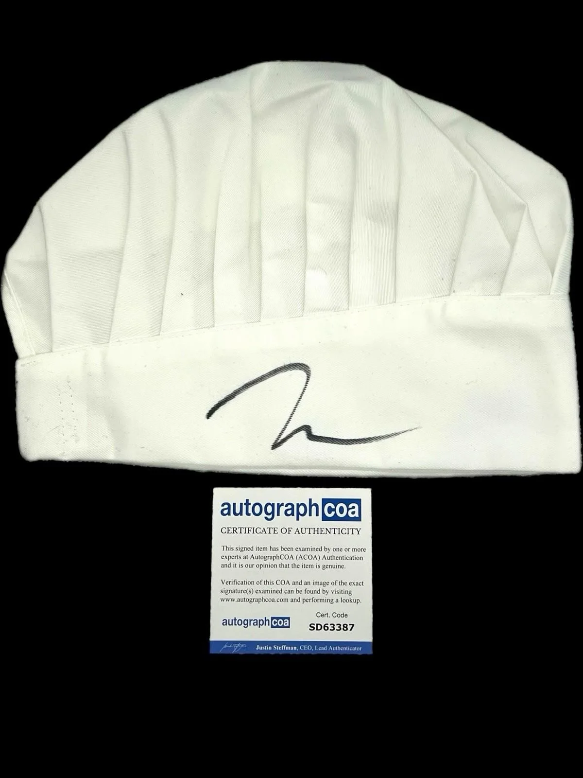 JEREMY ALLEN WHITE SIGNED YES CHEF HAT THE BEAR CARMY - ACOA COA + PROOF, image 2