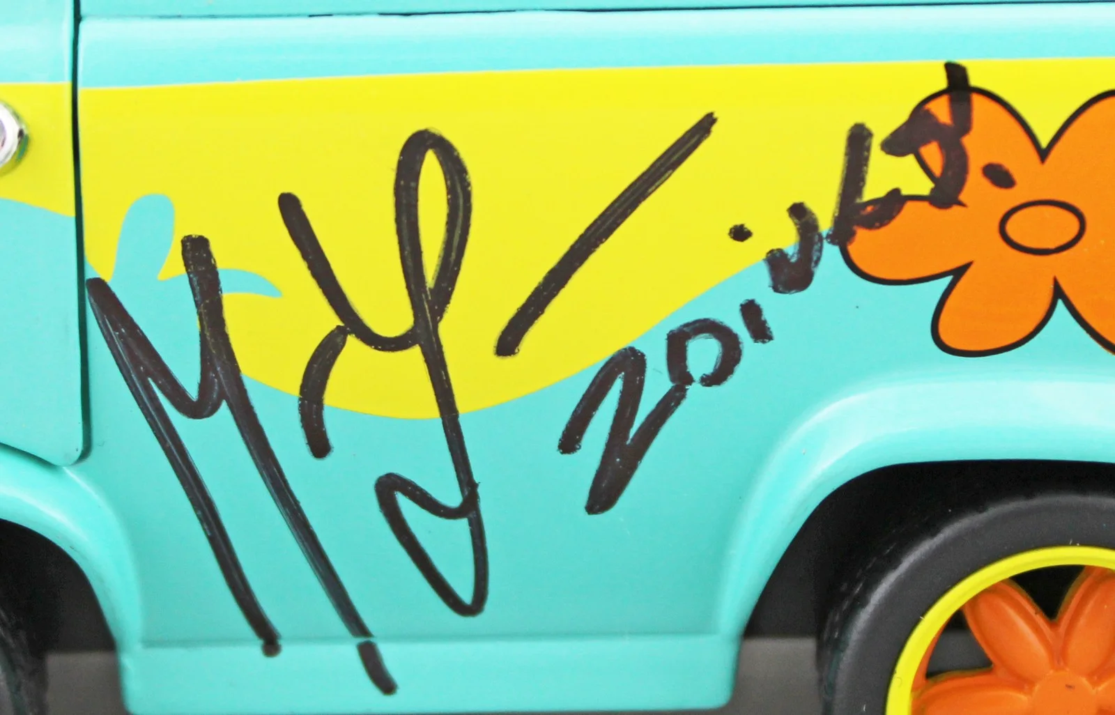Matthew Lillard — Matthew Lillard Scooby-Doo Signed 1:24 Die Cast Metal Mystery Machine BAS Wit, изображение 3