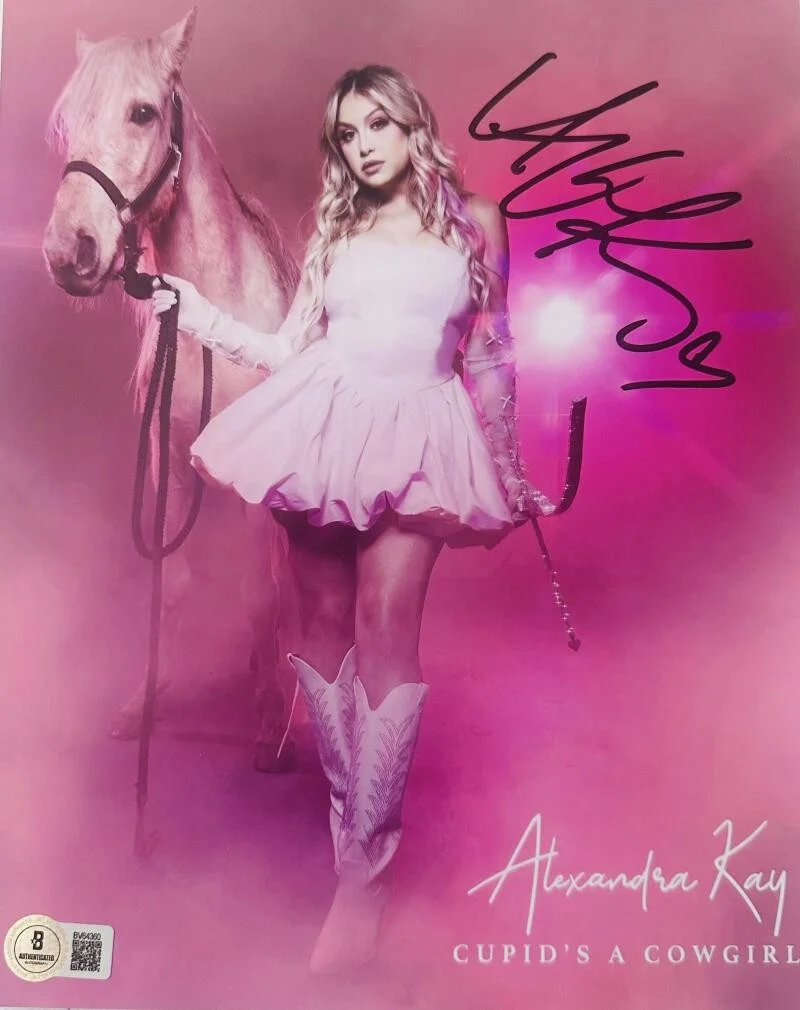 ALEXANDRA KAY — ALEXANDRA KAY SIGNED 8X10 PHOTO COUNTRY MUSIC SECOND WIND AUTOGRAPH BAS J60