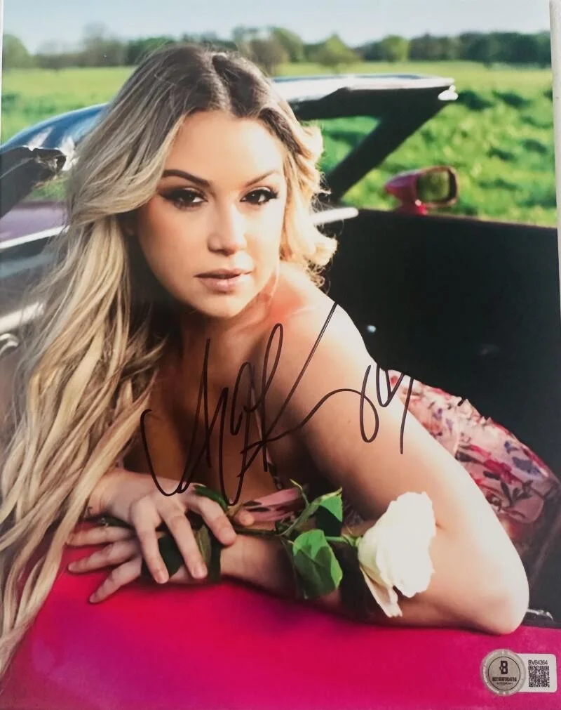 ALEXANDRA KAY — ALEXANDRA KAY SIGNED 8X10 PHOTO COUNTRY MUSIC SECOND WIND AUTOGRAPH BAS K64