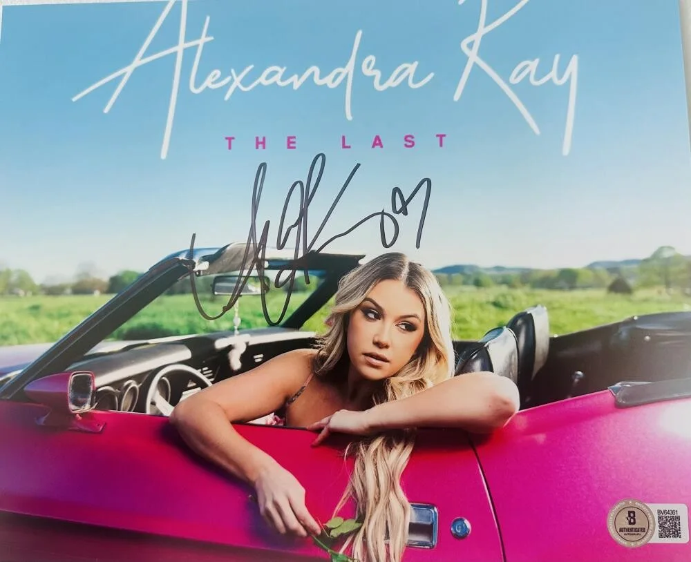 ALEXANDRA KAY — ALEXANDRA KAY SIGNED 8X10 PHOTO COUNTRY MUSIC SECOND WIND AUTOGRAPH BAS K61