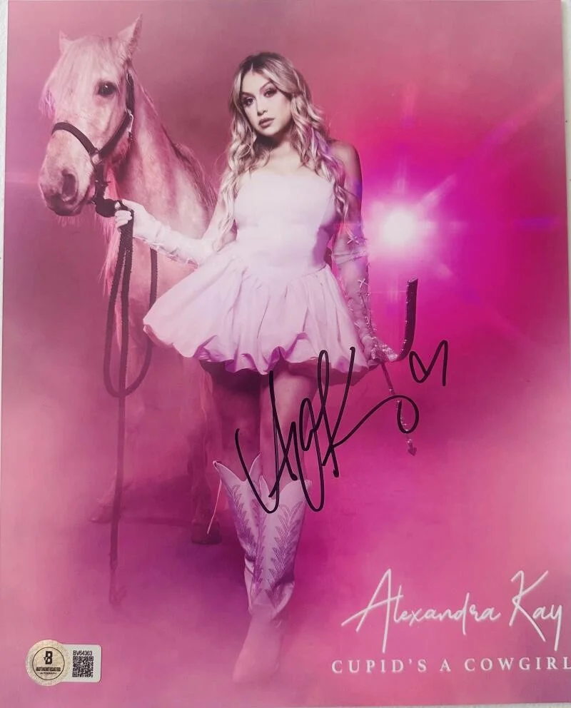 ALEXANDRA KAY — ALEXANDRA KAY SIGNED 8X10 PHOTO COUNTRY MUSIC SECOND WIND AUTOGRAPH BAS K63