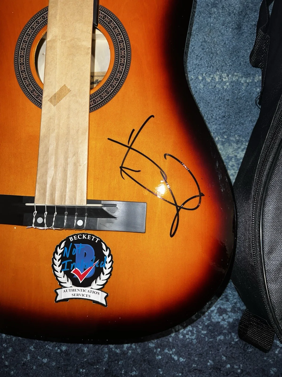 Hardy Signed Full Size Acoustic Guitar “Country, Country” Superstar Beckett, изображение 3