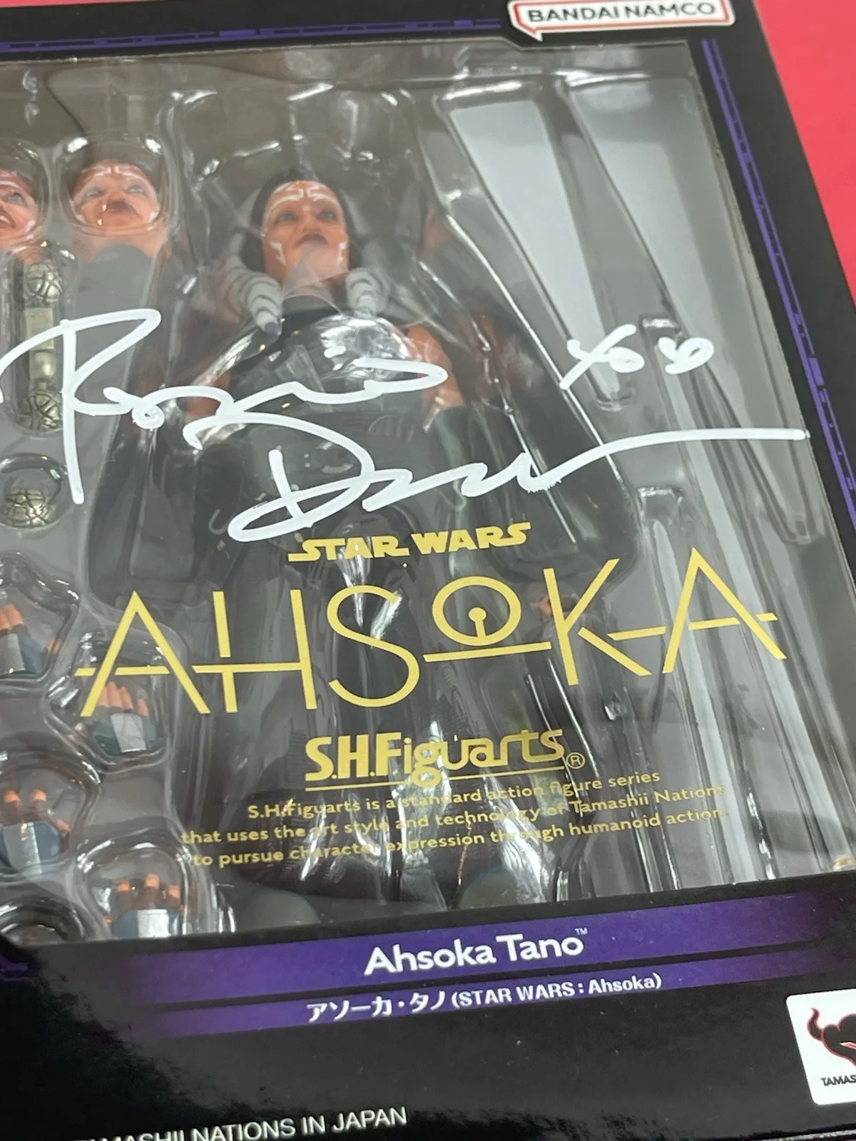 Rosario Dawson — S.H. Figuarts Ashoka Star Wars BANDAI from Japan Signed By Rosario Dawson JSA, изображение 2