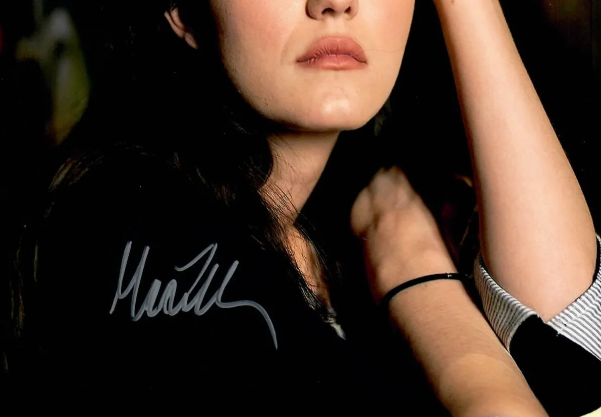 Madeline Zima — Madeline Zima A Cinderella Story Movie Actress Signed 8 x 10 Photo TTM COA, изображение 2