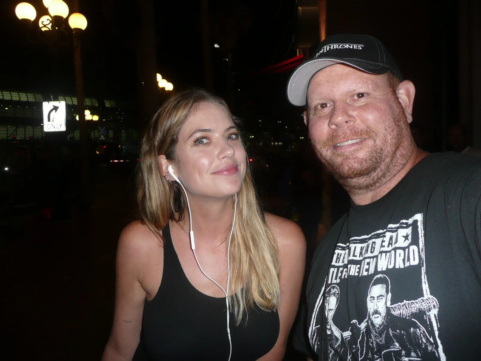 ASHLEY BENSON — Ashley Benson Pretty Little Liars matted signed index card with photo 11x17 #1, изображение 3