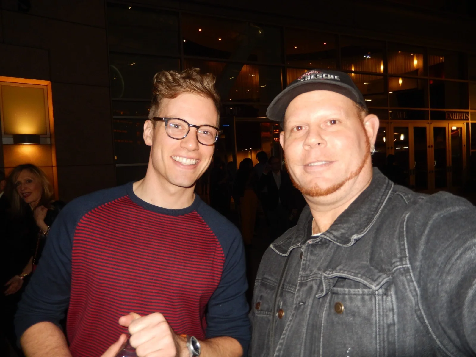 BARRETT FOA — Barrett Foa NCIS: Los Angeles matted signed index card with photo 11x17 #1 Eric, изображение 5
