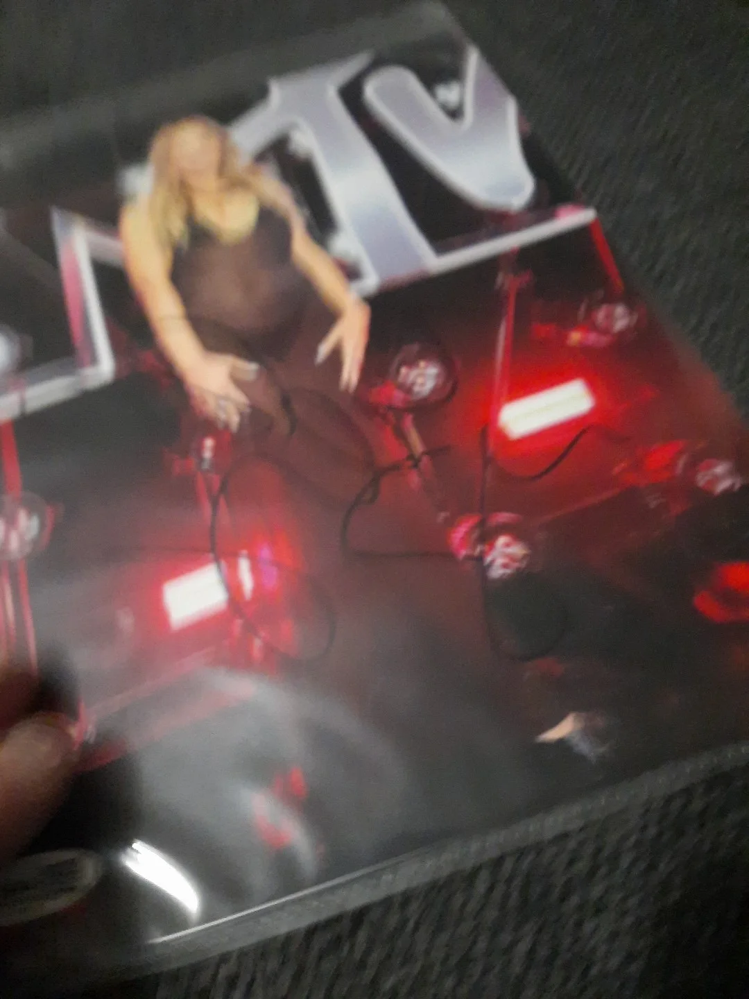 Nikki Glaser — Nikki Glaser Comedian Signed 8x10 Autographed Photo JSA Certified Hot Comedian, image 4