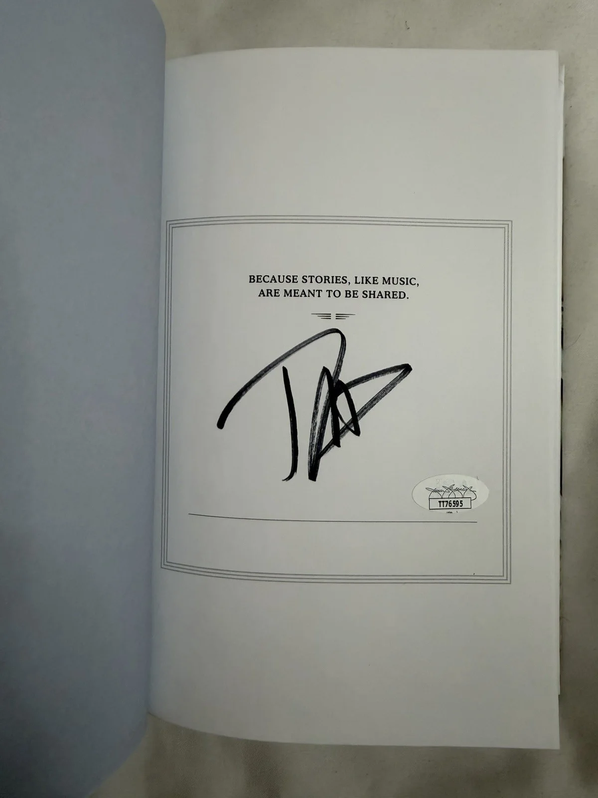 DAVE GROHL SIGNED THE STORYTELLER BOOK SINGER FOO FIGHTERS NIRVANA - *JSA*, image 4
