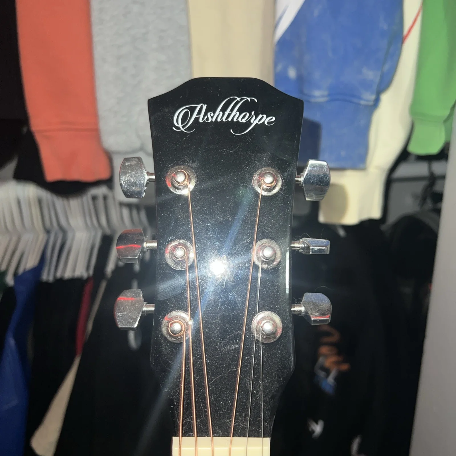 🚨Rare TAYLOR SWIFT Signed CUSTOM FULL SIZE Acoustic Guitar JSA Cert 🚨🚨🎸, image 3