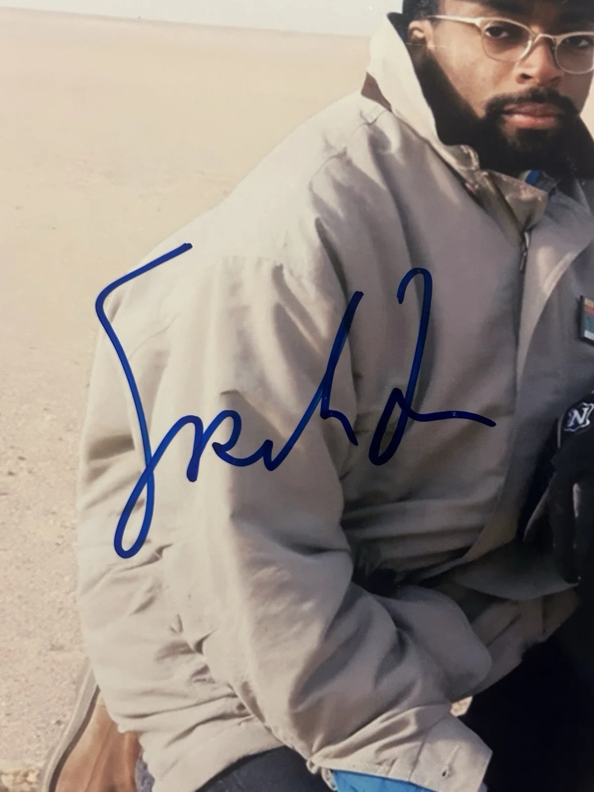Spike Lee — SPIKE LEE SIGNED 8X10 PHOTO DIRECTOR NY KNICKS JSA COA AUTHENTICATED, image 2