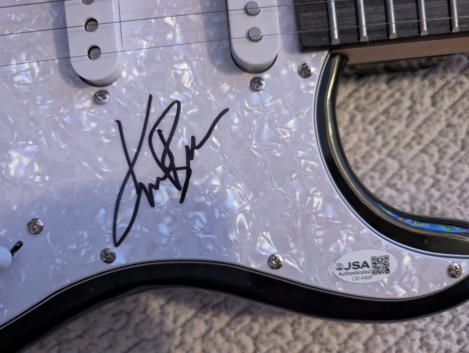 Kane Brown — Kane Brown Signed Electric Guitar Miles On It Thank God Be Like That Memory JSA, изображение 3