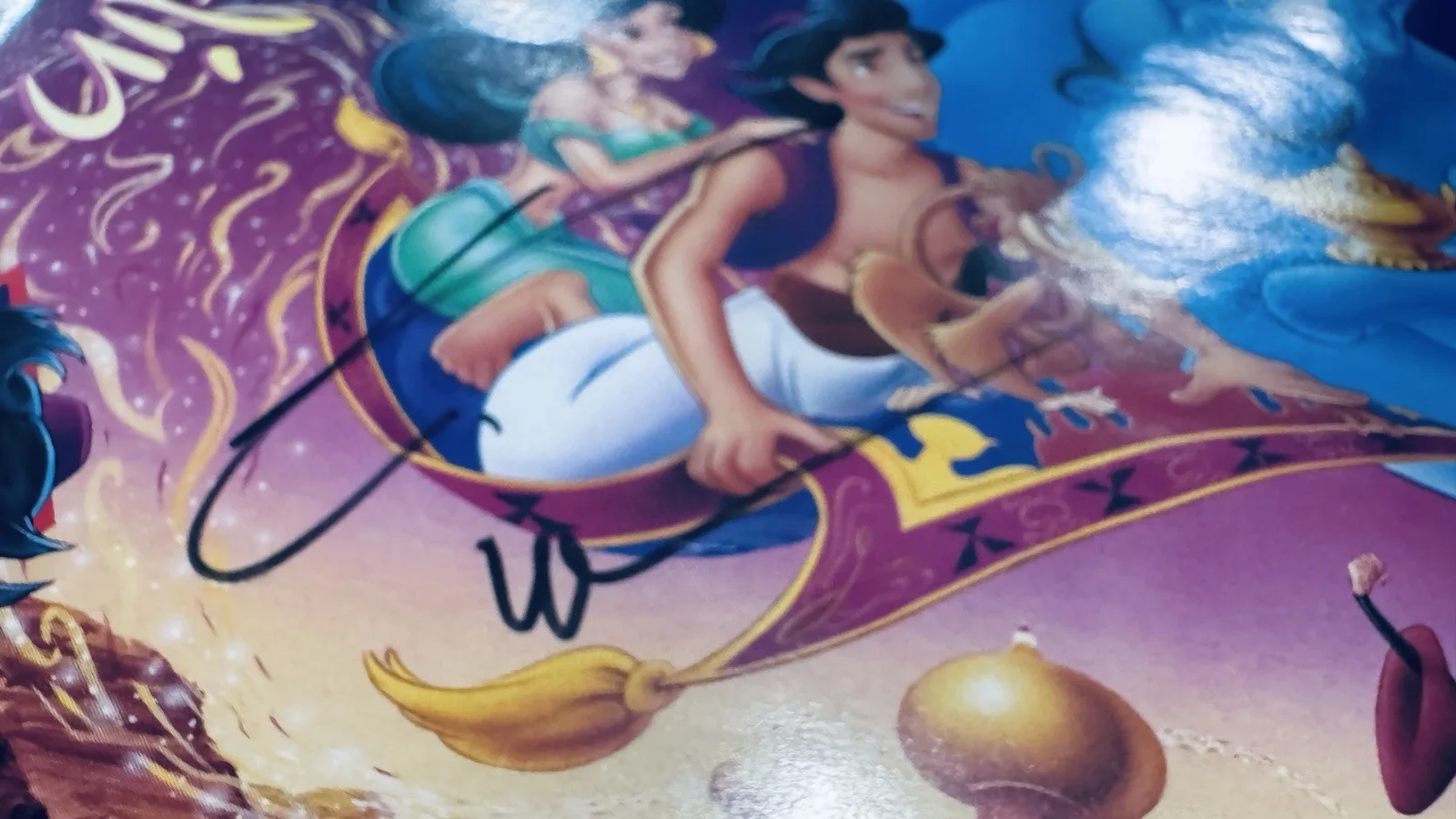 Robin Williams — Walt Disney 1992 VHS ALADDIN VHS cover only Signed By Robin Williams PSA/DNA, изображение 3