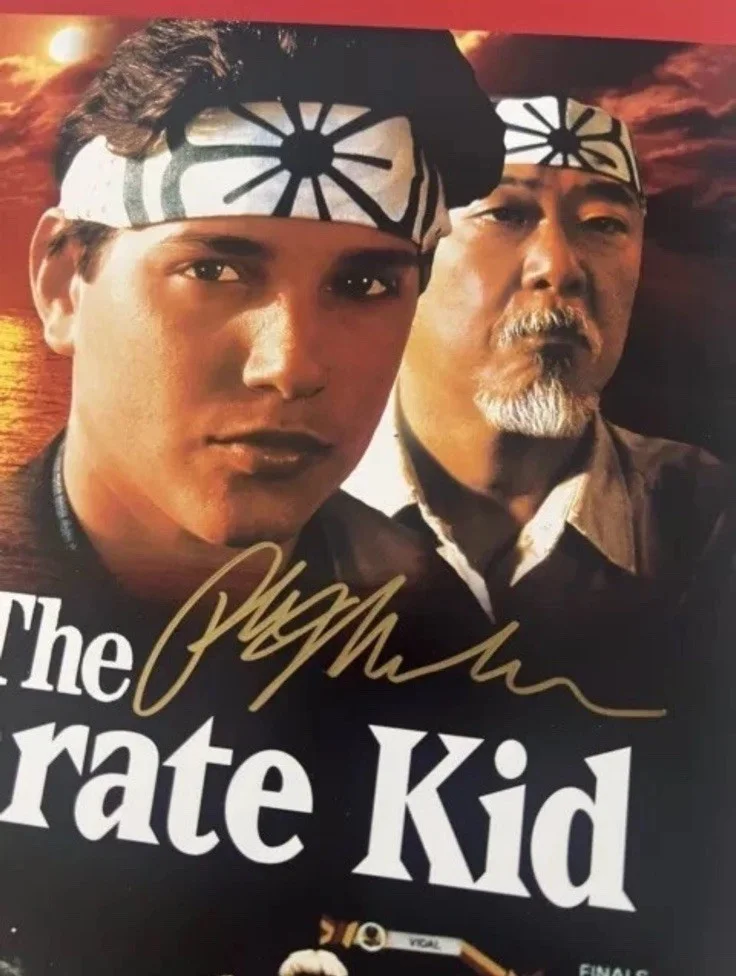 Ralph Macchio Banzai — Ralph Macchio "Banzai" Signed Autographed 'The Karate Kid' 11x17 Photo JSA COA, изображение 3