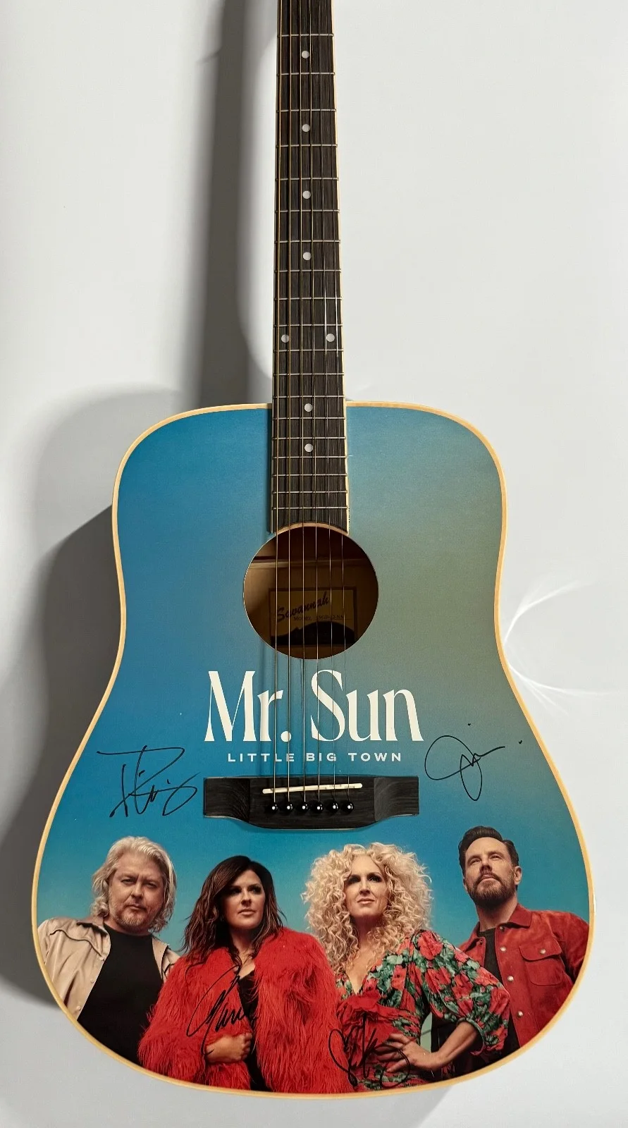 Little Big Town ACOA Guitar Autograph Signed Acoustic Guitar, изображение 3