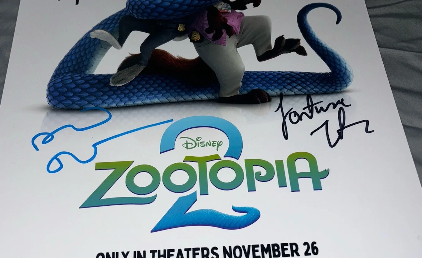 Zootopia 2 Signed Cast 12x18 Photo x3 Ginnifer Goodwin, Alan Tudyk, Feimster, изображение 2