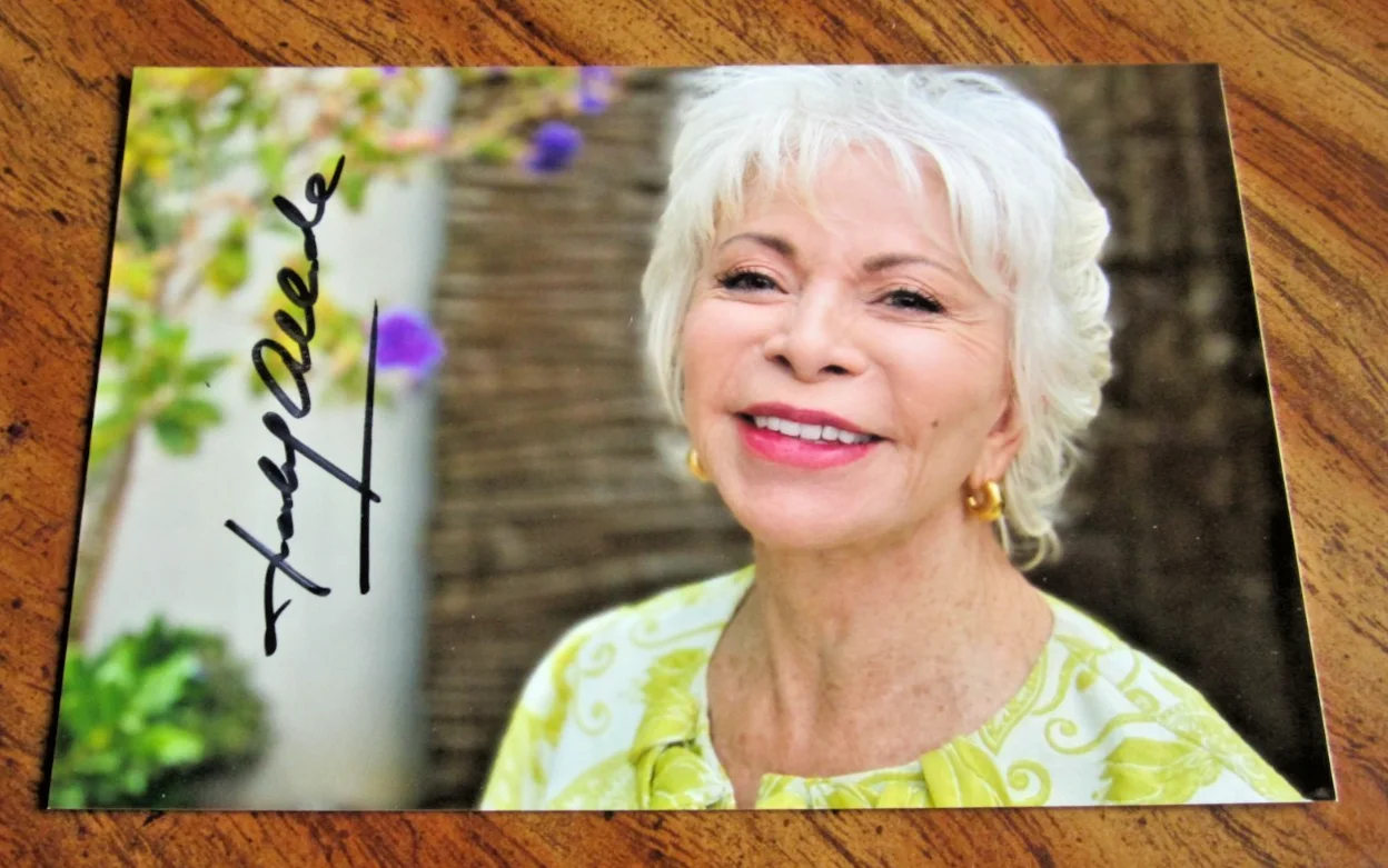 Isabel Allende — Isabel Allende Author Autographed 4X6 Photograph "The House of the Spirits"