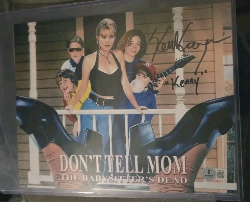 Keith Coogan — Keith Coogan Don't Tell Mom the Babysitter's Dead Autographed 8x10 Photo Beckett, изображение 3