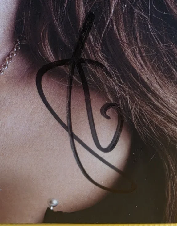 Jennifer Lopez — Jennifer Lopez This Is Me Now Signed Art Card Autographed Deluxe CD 2024, изображение 2
