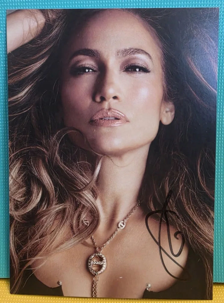 Jennifer Lopez — Jennifer Lopez This Is Me Now Signed Art Card Autographed Deluxe CD 2024, изображение 3