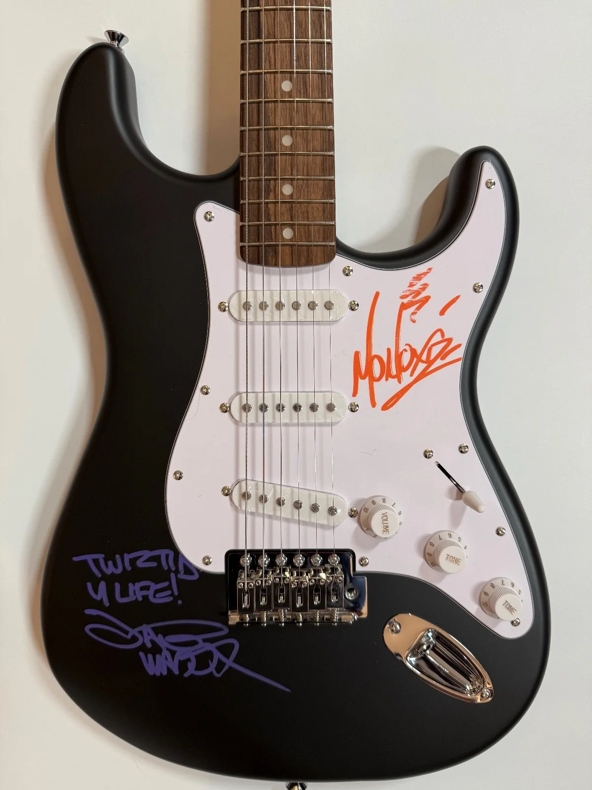 Twiztid ACOA Signed Autograph Guitar 100% Charity Monoxide Child, image 4