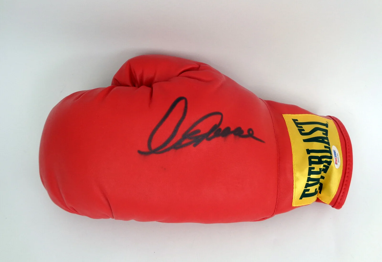 Clint Eastwood — Clint Eastwood Dirty Harry Signed Autograph Boxing Glove PSA/DNA COA, изображение 3