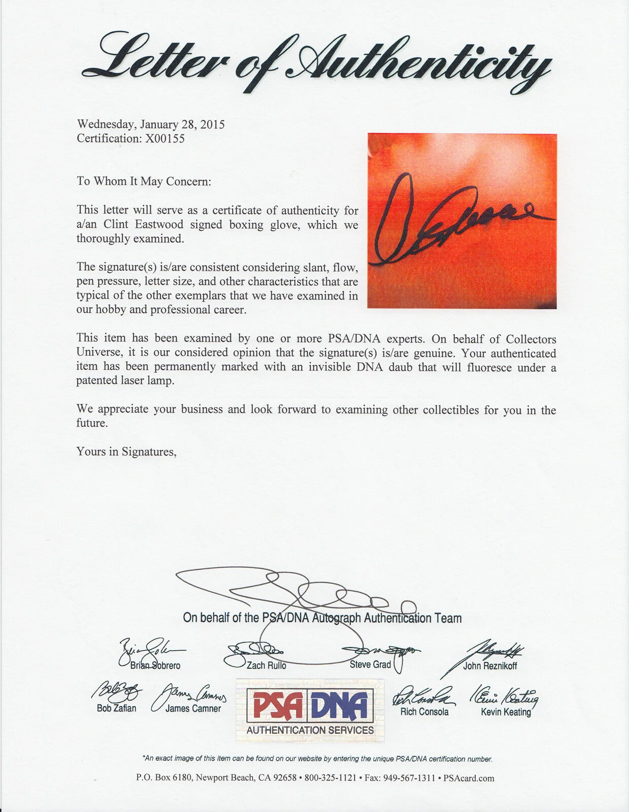 Clint Eastwood — Clint Eastwood Dirty Harry Signed Autograph Boxing Glove PSA/DNA COA, изображение 5