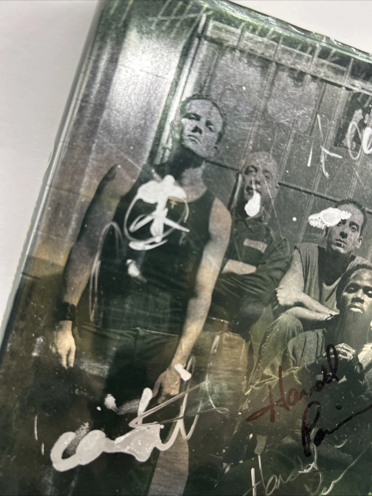 Harold Perrineau — OZ Behind These Walls - 1st ED. SIGNED BOOK Perrineau, Winters, Hudson Many More, image 5