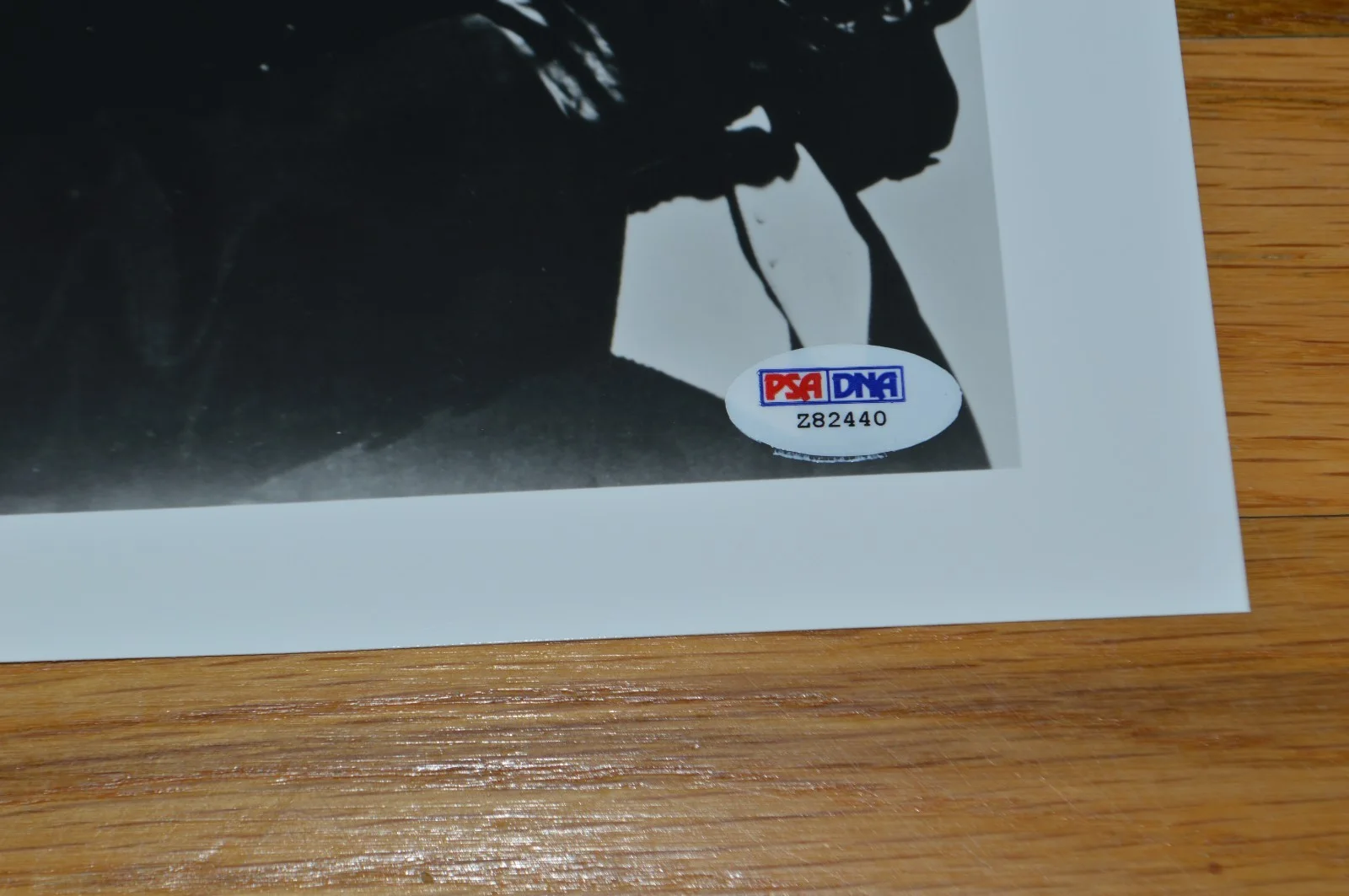 Al Lewis — Al Lewis Signed B/W "Munsters" 8x10 Photo with PSA Hologram ~ Grandpa / Dracula, изображение 3