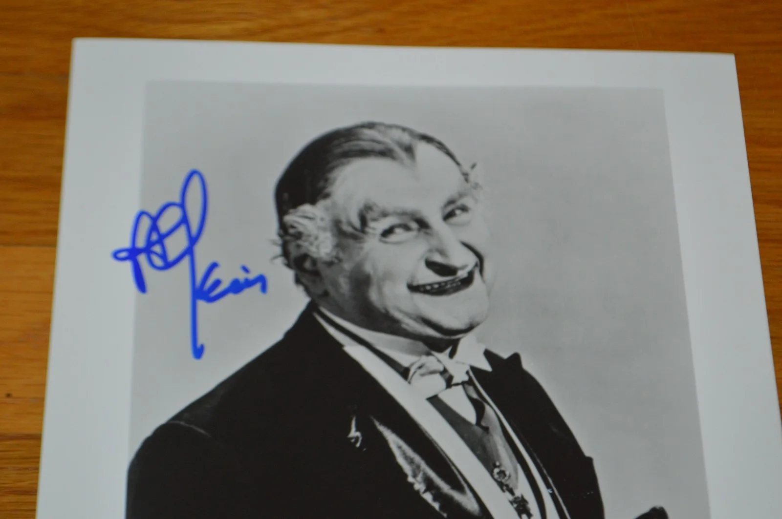 Al Lewis — Al Lewis Signed B/W "Munsters" 8x10 Photo with PSA Hologram ~ Grandpa / Dracula, изображение 5
