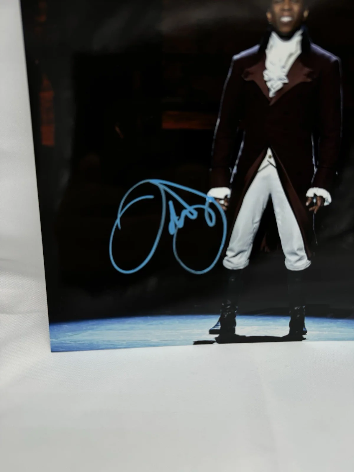 Leslie Odom Jr — Leslie Odom Jr Autograph Signed 8x10 Photo Hamilton Broadway Aaron Burr, image 3