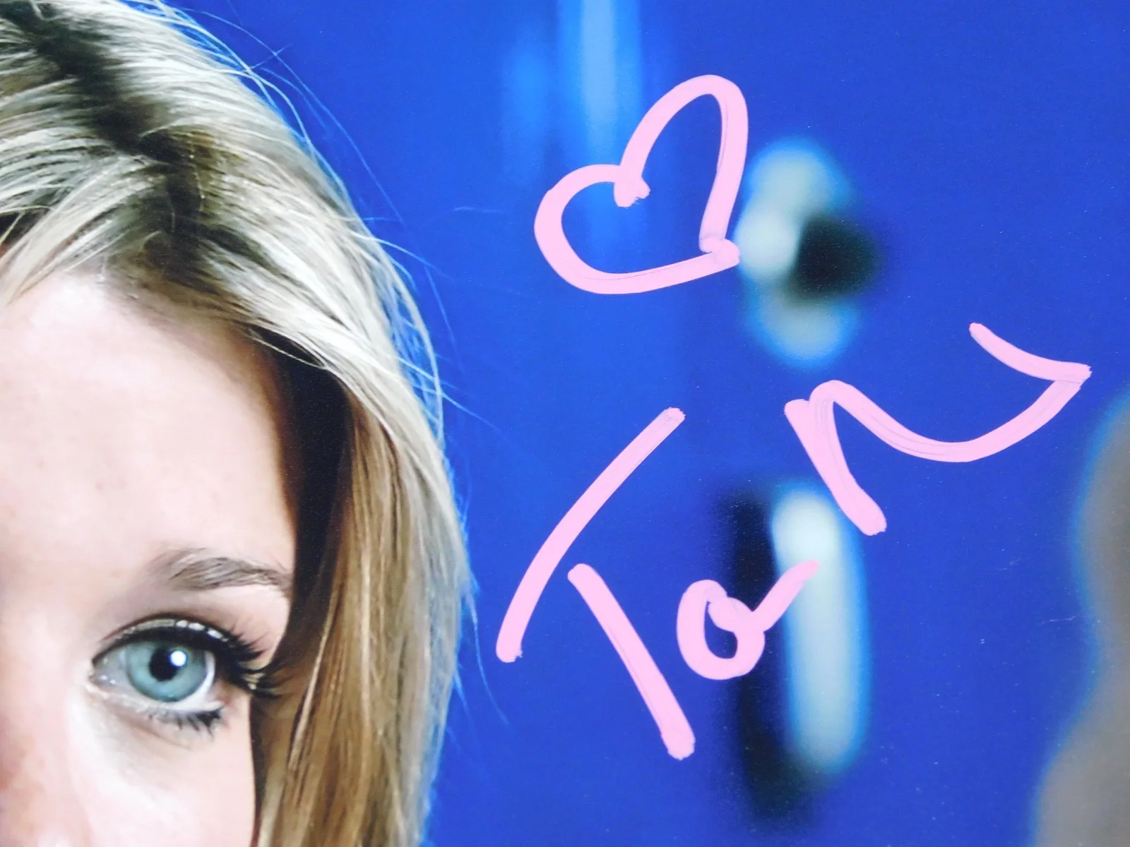 Tara Reid — Tara Reid Signed / Autographed 8x10 Photo JSA COA American Pie Shark Nato, изображение 2