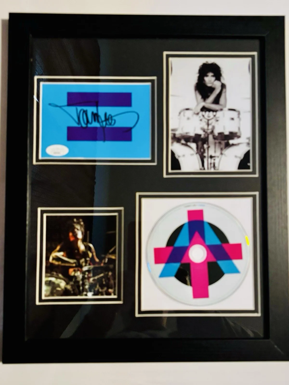 Tommy Lee Signed Framed 11x14 JSA, image 2