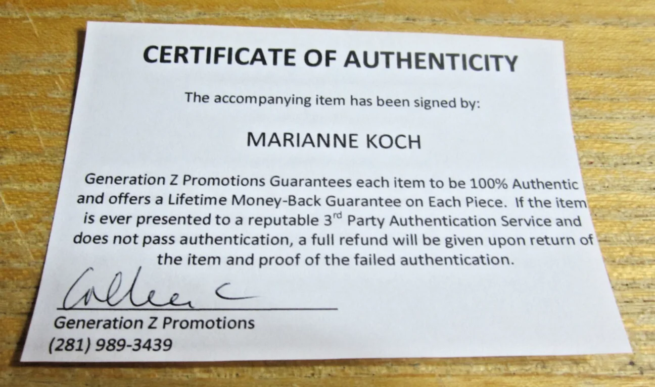 Marianne Koch — Marianne Koch Actress Autographed 4X5.75 Photo "A Fistful of Dollars" Marisol, изображение 3