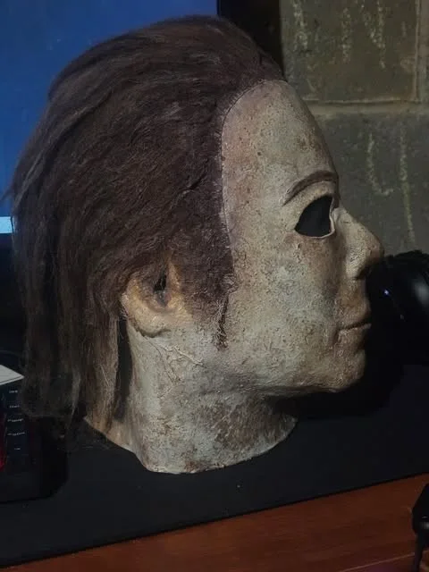 Tom Morga — NWP HALLOWEEN 4 MASK SIGNED TOM MORGA, image 2