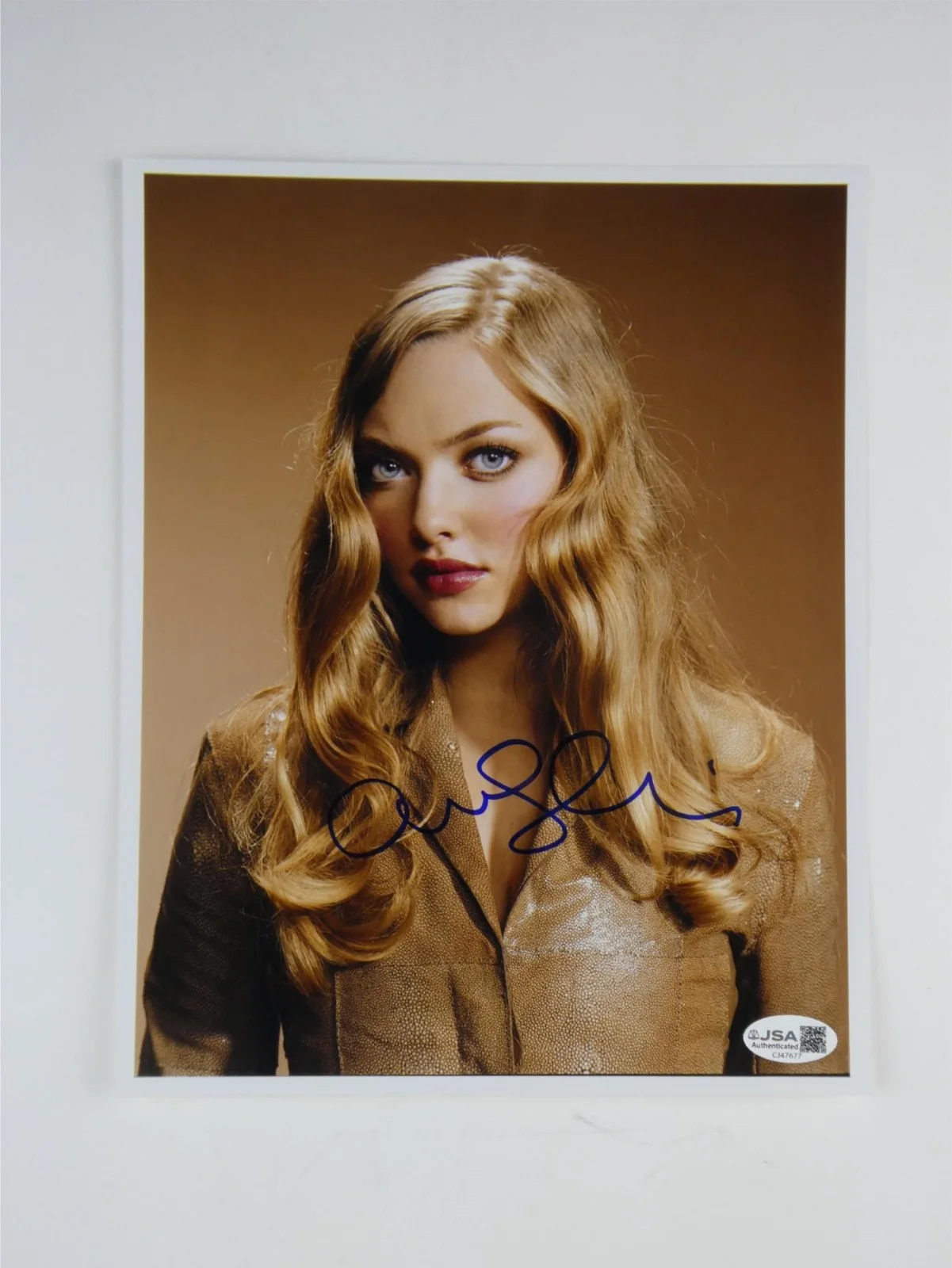 Amanda Seyfried — Amanda Seyfried Signed 8x10 Photo Mamma Mia Autographed JSA COA, изображение 2