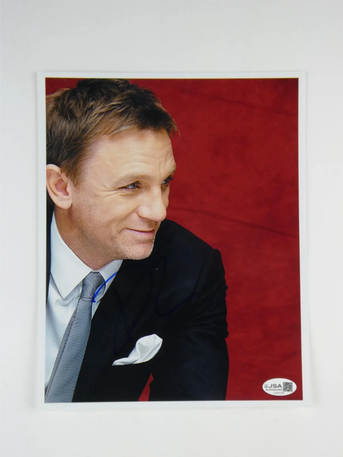 Daniel Craig — Daniel Craig Signed 8x10 Photo James Bond Casino Royale Autographed JSA COA, image 2