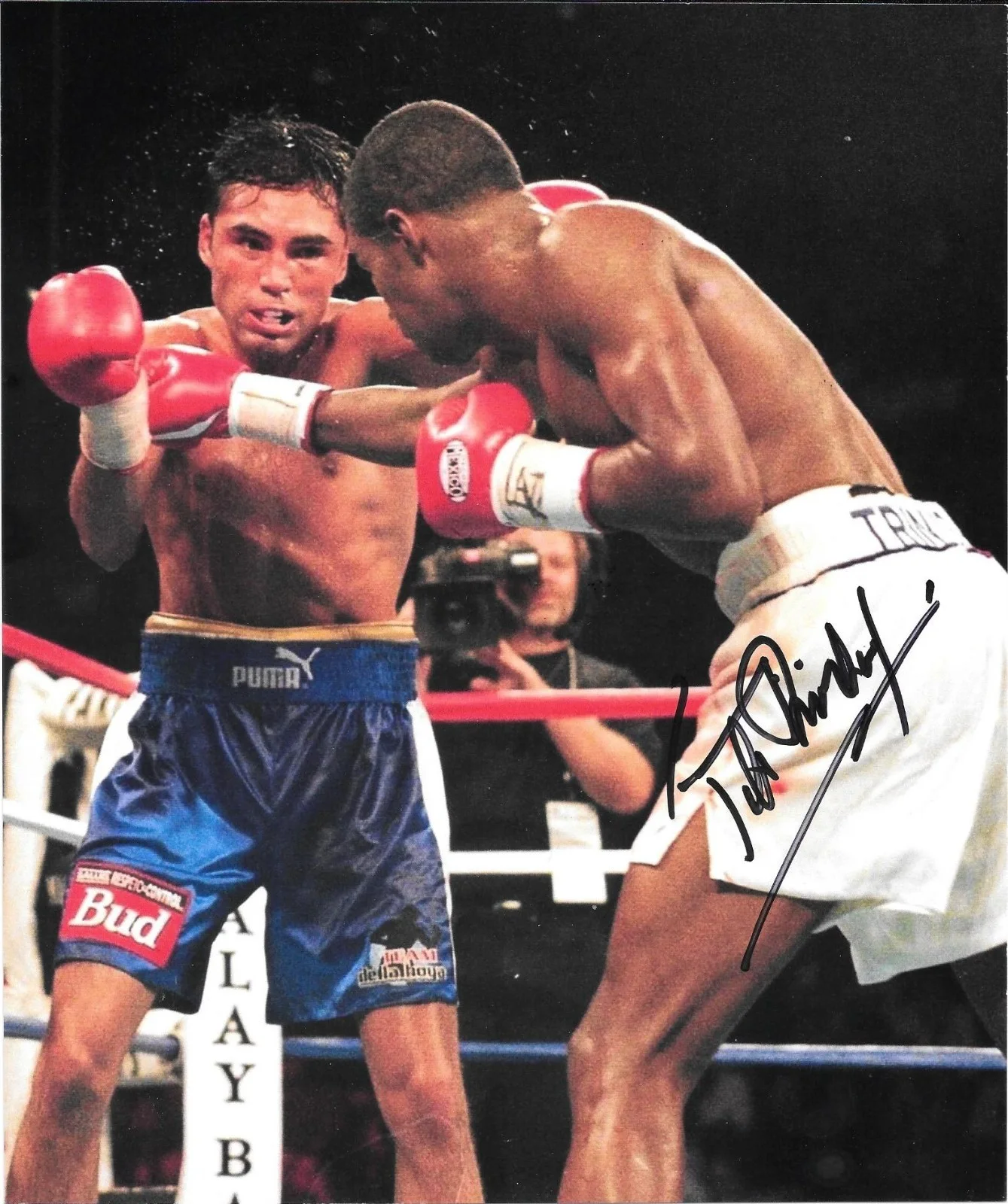 FELIX TITO TRINIDAD SIGNED OSCAR DE LA HOYA FIGHT OF THE MILLENNIUM EXACT PROOF, изображение 2