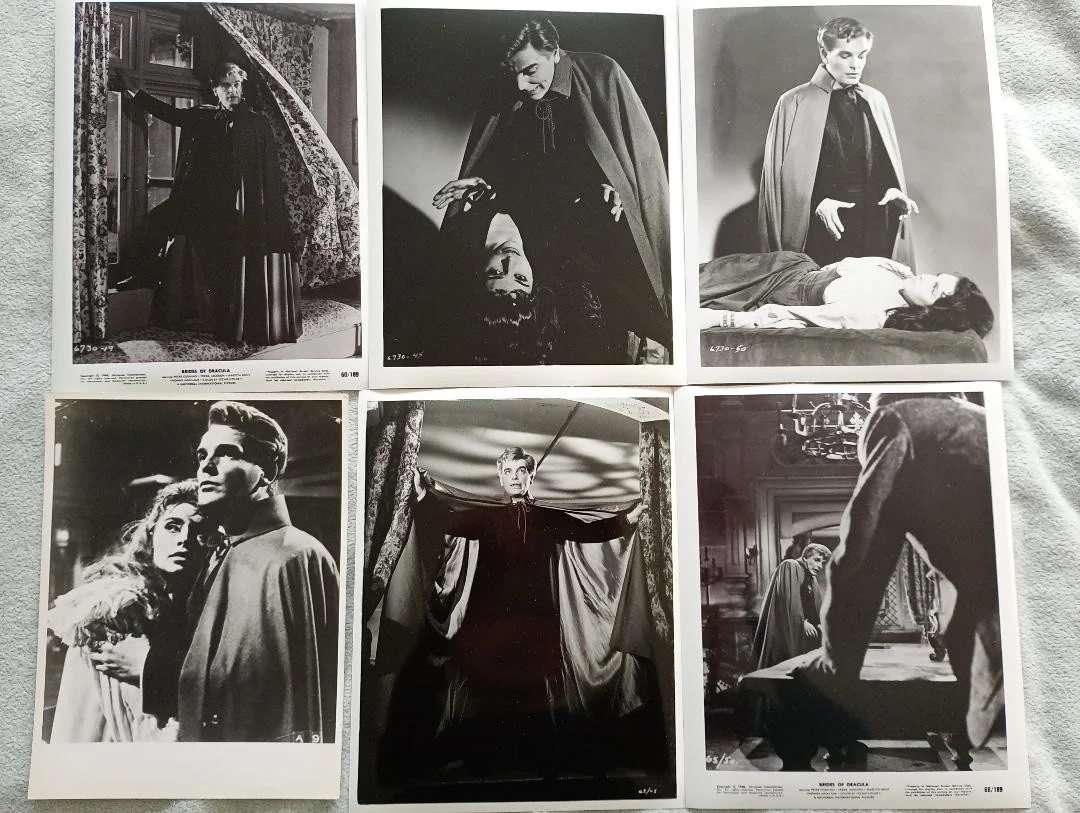 BRIDES OF DRACULA ( david peel ) 18 x stills, image 2
