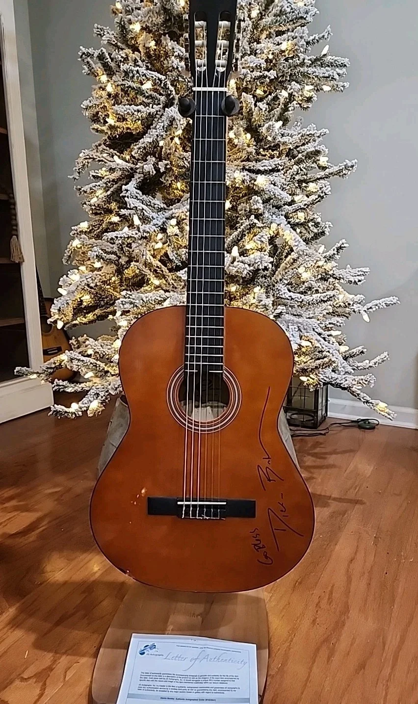 Dirks Bentley Autographed Full Size Guitar With COA, *SEE COMMENTS*, image 2