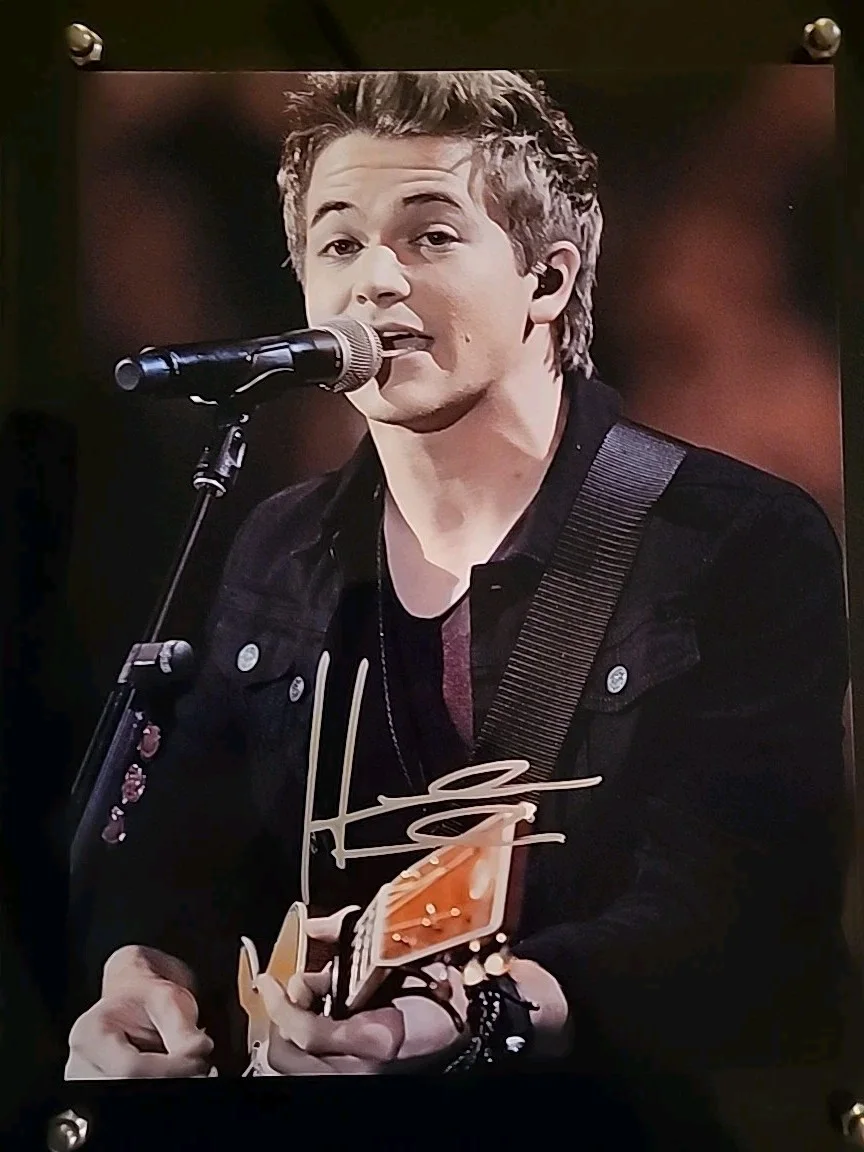Hunter Hayes Autographed 8.5x11. Photo With COA, изображение 2
